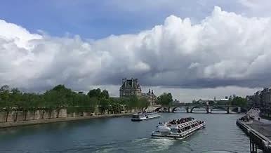 雨后巴黎塞纳河风光视频的预览图